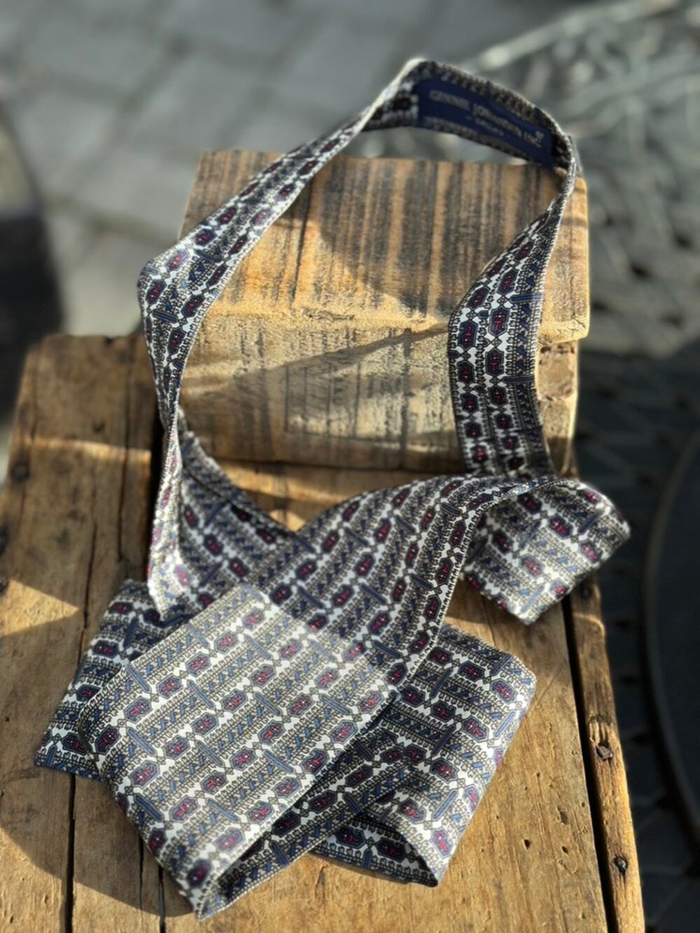 Ginny Johansen Women’s Necktie Dallas Geometric Print 44 Inch